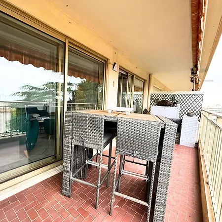 Apartament Le St Charles